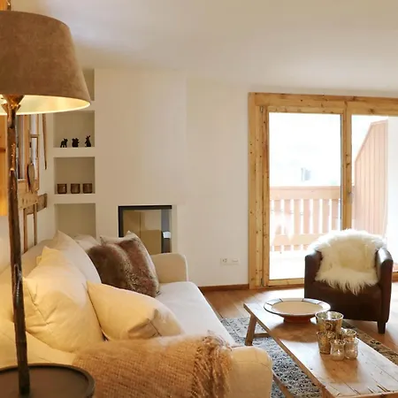 Turandot Apartment *